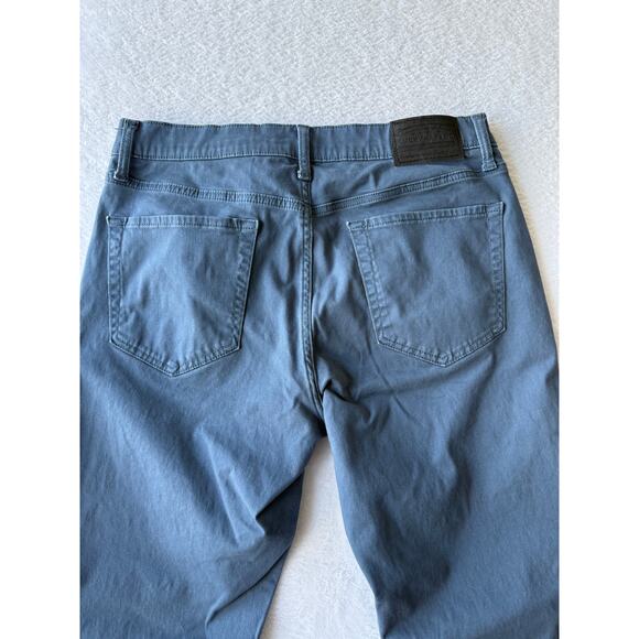 Lucky Brand Pants Mens 33x32 Blue Chinos 121 Slim Straight Golf Church Work Pant - Picture 9 of 11